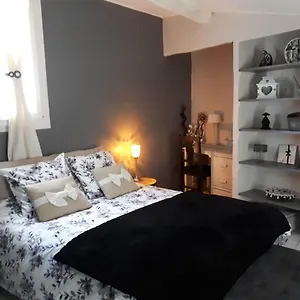 Les Mirabelles D'hotes Bed & Breakfast