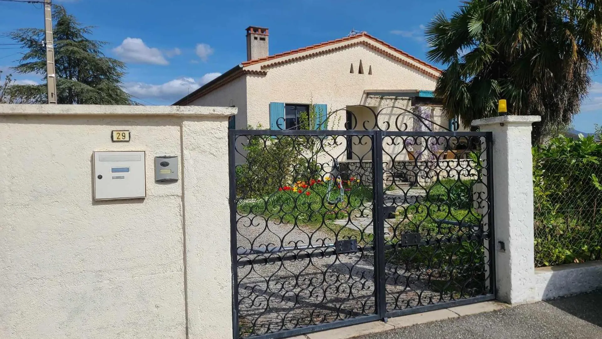 La Maison De Virginie Sisteron 0*,